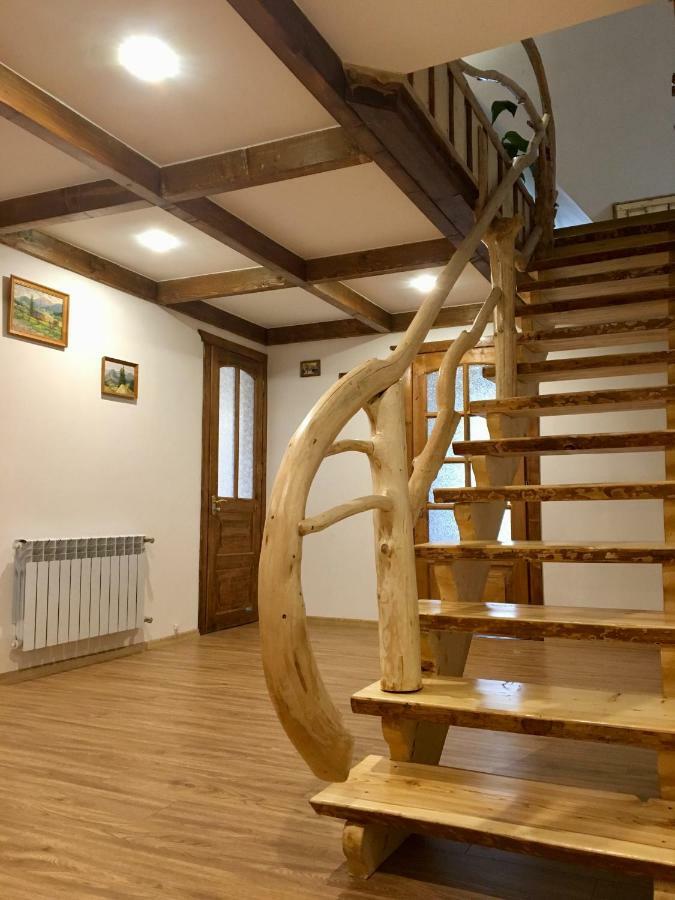 Сервус Guest Hotel Yaremche Luaran gambar