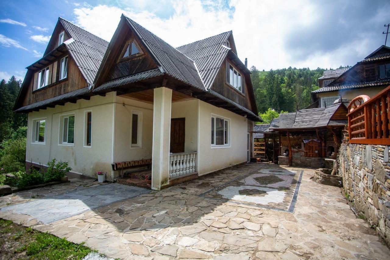 Сервус Guest Hotel Yaremche Luaran gambar
