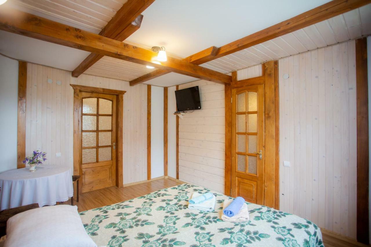 Сервус Guest Hotel Yaremche Luaran gambar