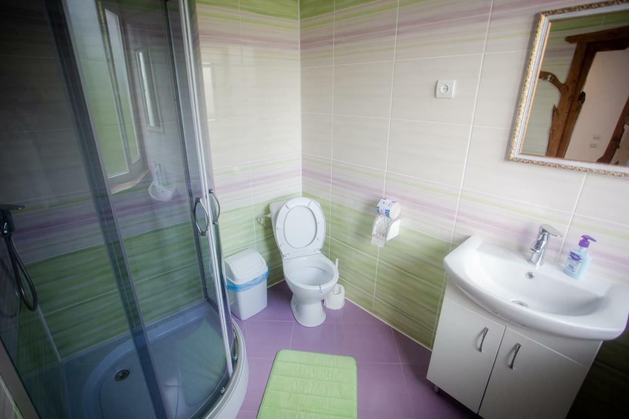 Сервус Guest Hotel Yaremche Luaran gambar