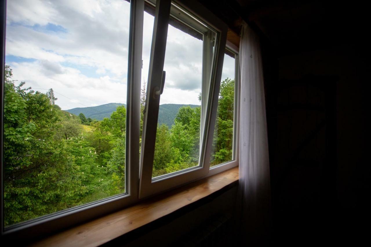 Сервус Guest Hotel Yaremche Luaran gambar