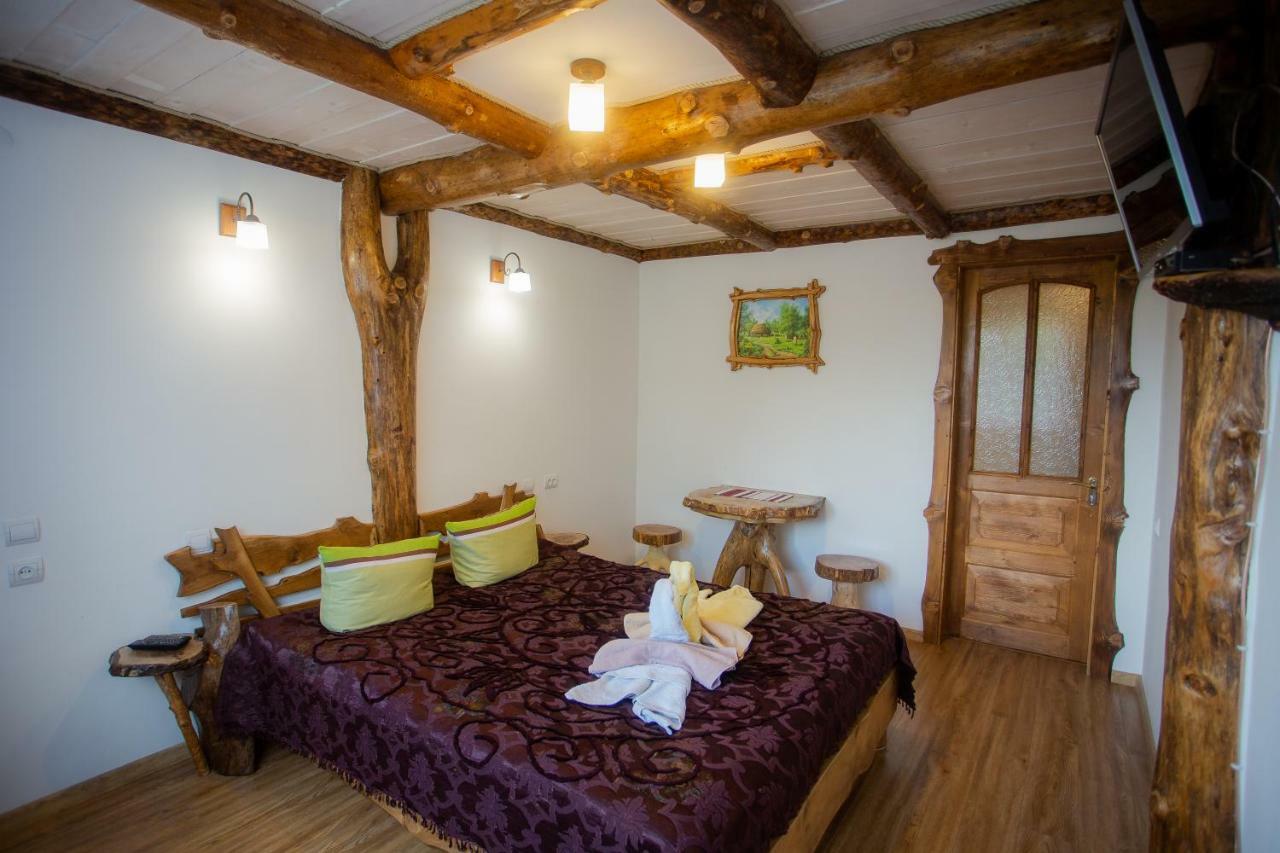 Сервус Guest Hotel Yaremche Luaran gambar